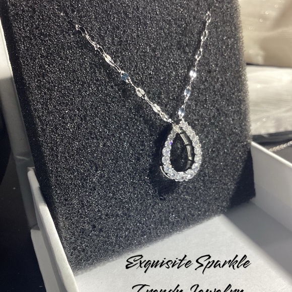 💋Sterling Silver  CZ Diamond Infinity Waterdrop Necklace - Picture 5 of 14